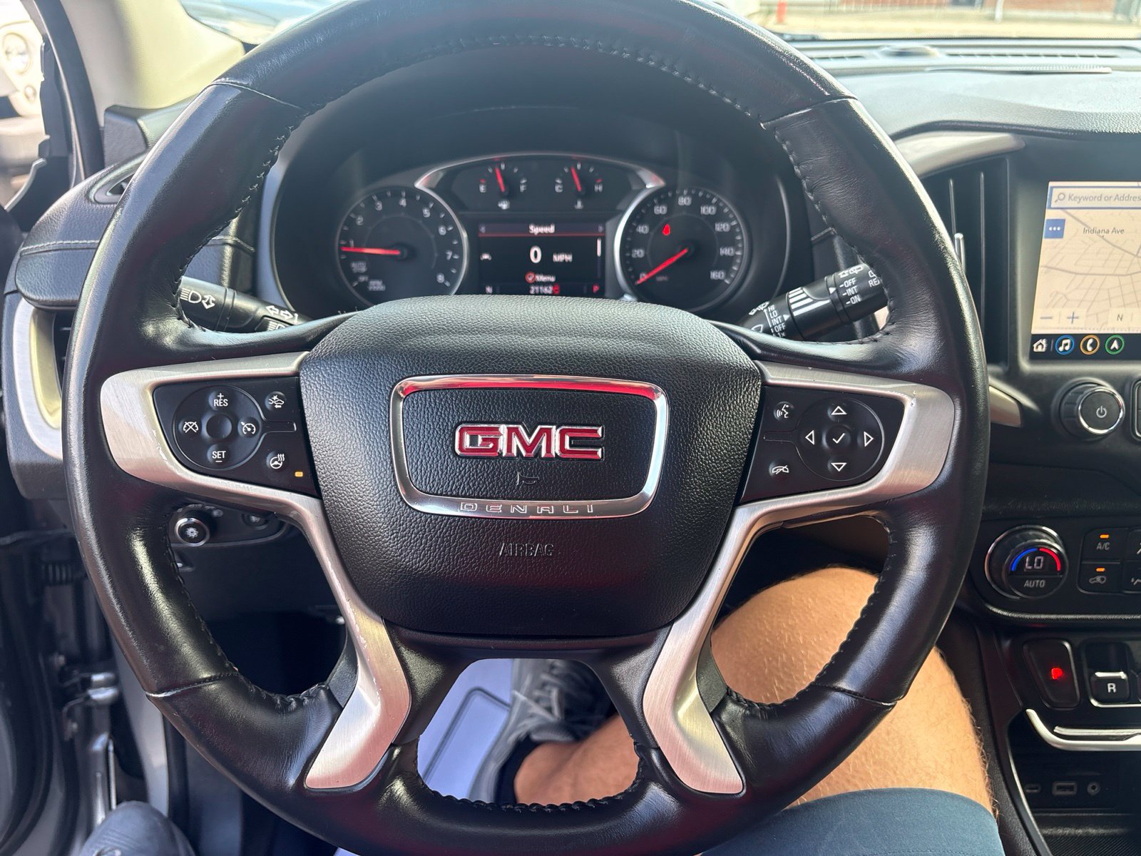 Used 2019 GMC Terrain Denali w/ Driver Alert Package II FWD image 34