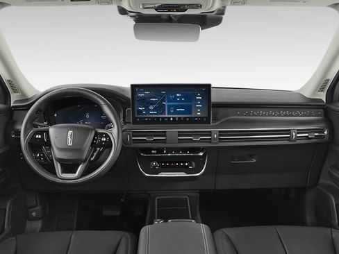 Used 2024 Lincoln Corsair Grand Touring w/ Equipment Group 302A AWD/4WD image 3