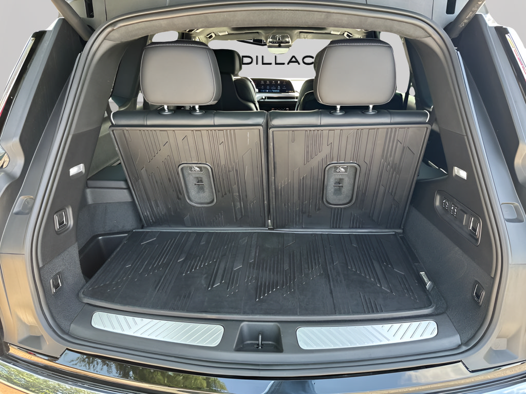 Used 2026 Cadillac Vistiq Sport w/ LPO, Floor Liner Package AWD/4WD image 48