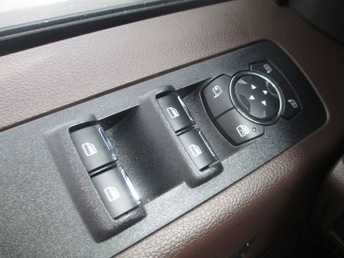 Used 2019 Ford F150 King Ranch w/ Equipment Group 601A Luxury RWD image 30