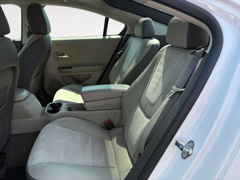 Used 2014 Chevrolet Volt Premium w/ Premium Trim Package FWD image 13