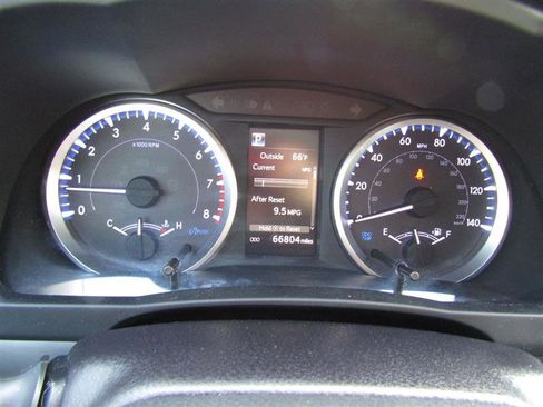 Used 2019 Toyota Highlander LE image 15