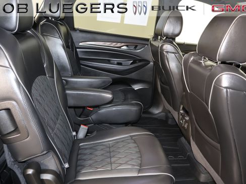 Certified 2023 Buick Enclave Avenir w/ Avenir Technology Package image 18