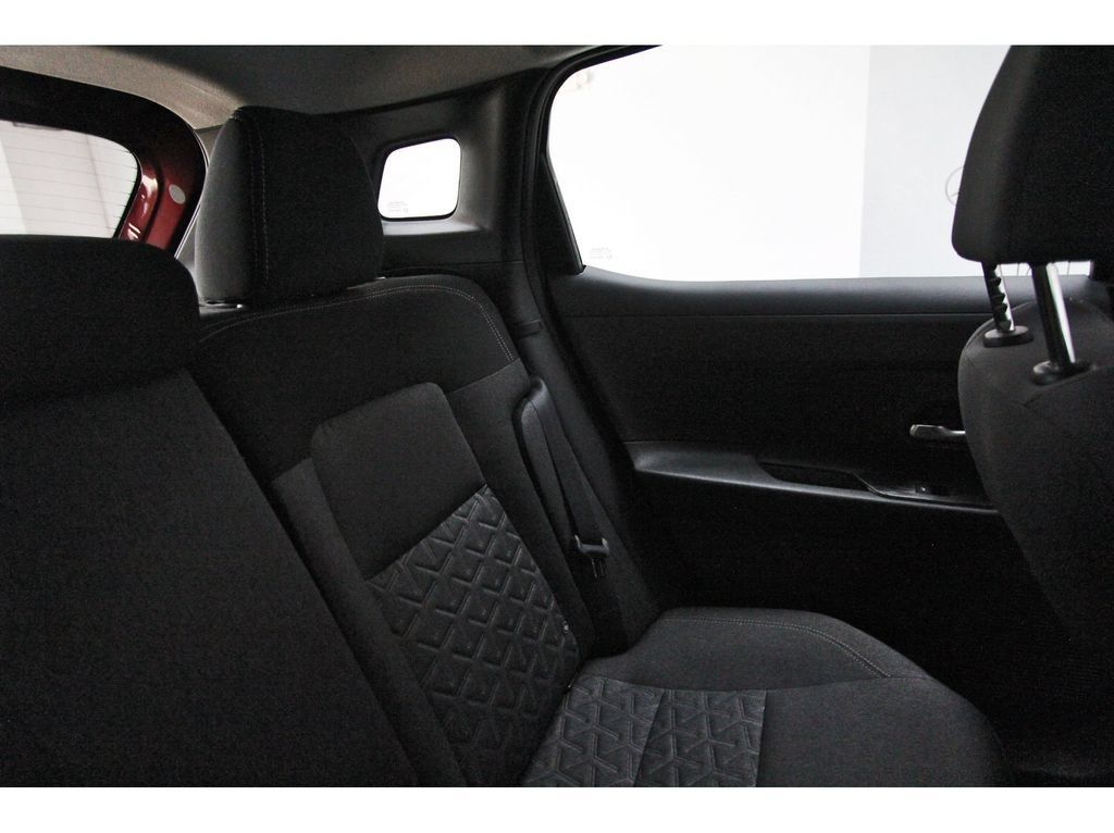 Used 2026 Nissan Kicks SV FWD image 10