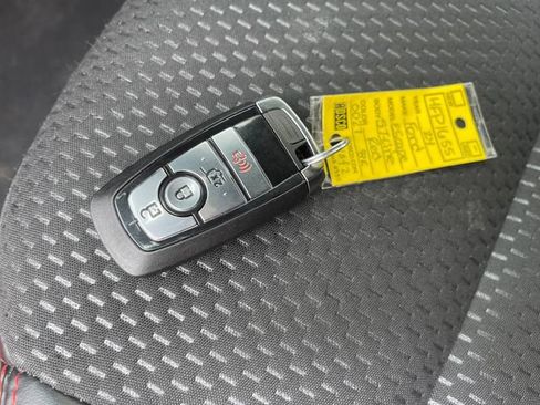 Used 2024 Ford Escape ST-Line w/ Tech Pack #1 FWD image 23