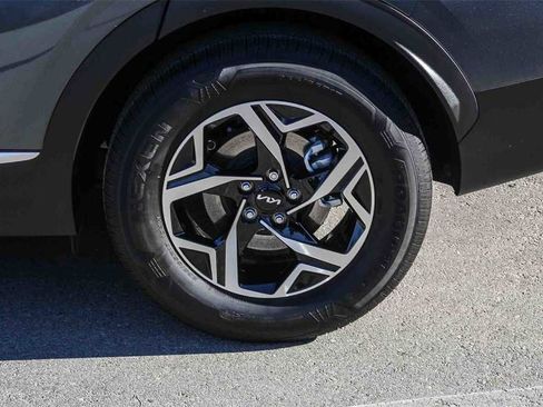 Used 2023 Kia Sportage LX image 10