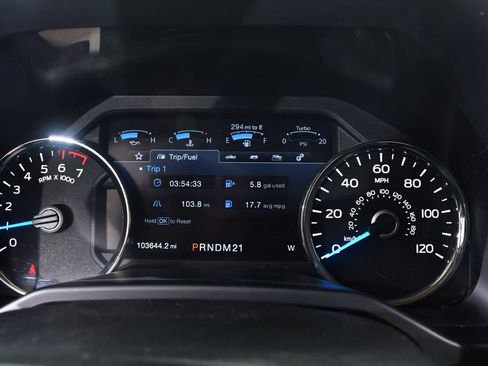 Used 2015 Ford F150 Lariat w/ Equipment Group 502A Luxury AWD/4WD image 26