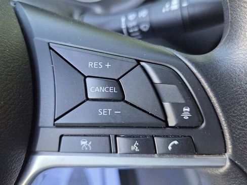 Used 2024 Nissan Sentra SV FWD image 23