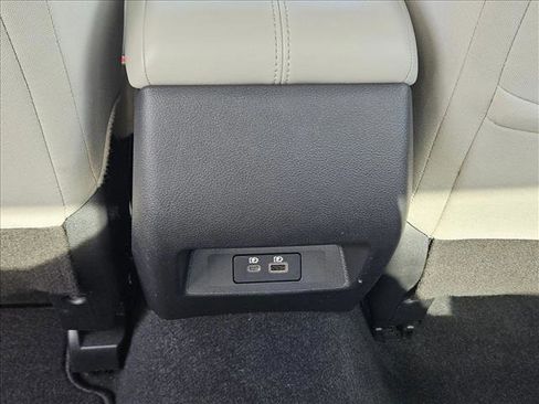 Used 2025 Nissan Altima 2.5 SV FWD image 17