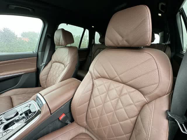 Used 2024 BMW X5 xDrive50e w/ M Sport Package AWD/4WD image 17