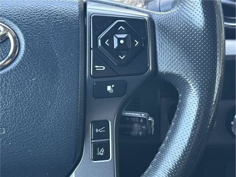 Used 2019 Toyota Tacoma TRD Off-Road AWD/4WD image 22