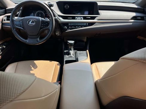 Used 2019 Lexus ES 350 w/ Accessory Package 2 FWD image 12