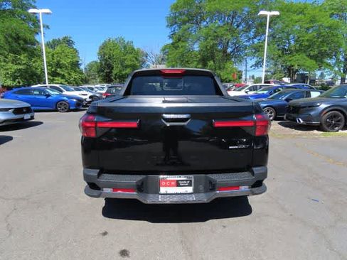 Used 2022 Hyundai Santa Cruz Limited AWD/4WD image 5