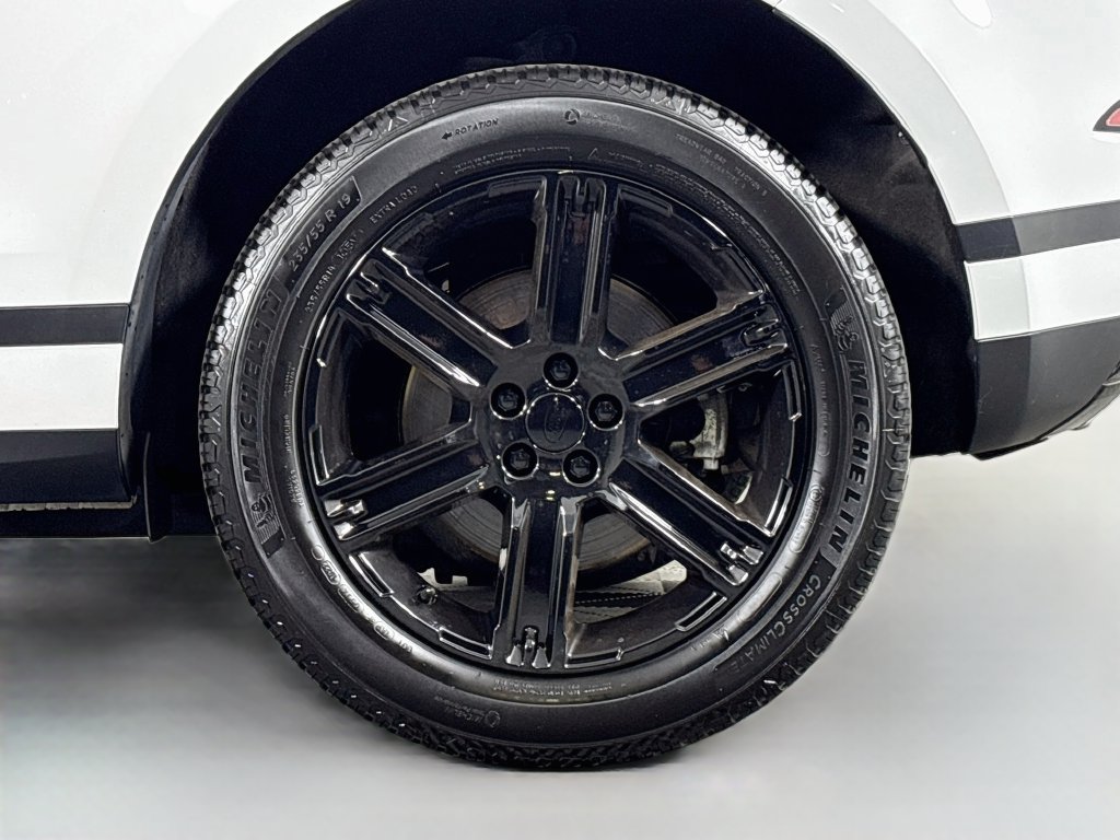Used 2023 Land Rover Range Rover Evoque S AWD/4WD image 32