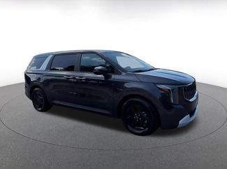 Used 2026 Kia Carnival FWD video 2
