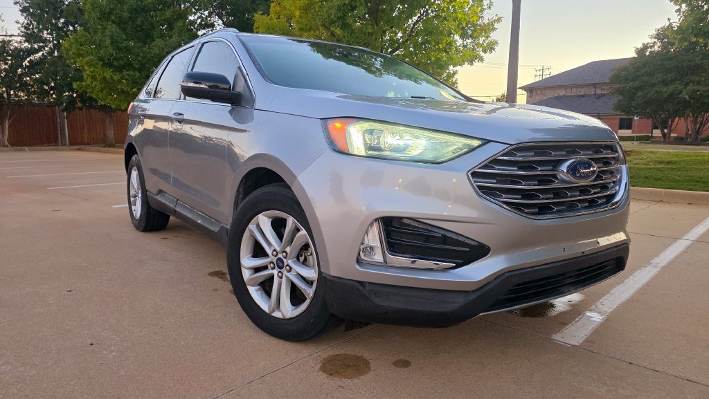 Used 2020 Ford Edge SEL FWD image 2