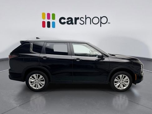 Used 2025 Mitsubishi Outlander ES image 6