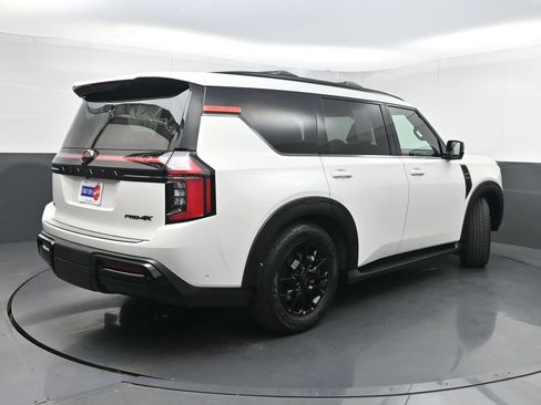 Used 2026 Nissan Armada PRO-4X AWD/4WD image 28