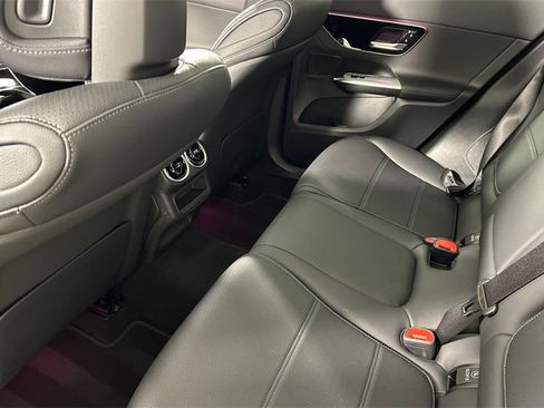 Certified 2026 Mercedes-Benz GLC 300 4MATIC image 13