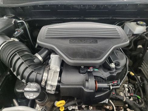 Used 2020 Chevrolet Blazer LT image 30
