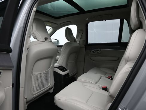 New 2026 Volvo XC90 T8 Ultra w/ Protection Package Premier AWD/4WD image 23