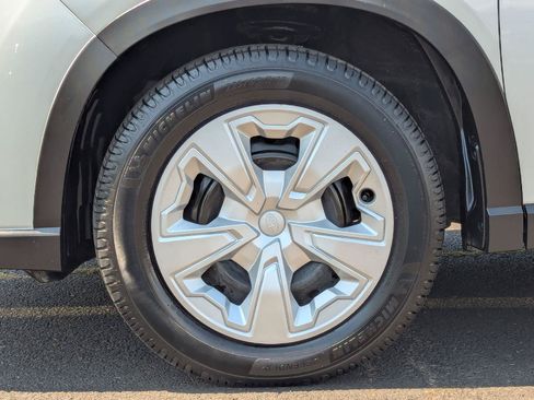 Used 2022 Subaru Forester AWD/4WD image 34