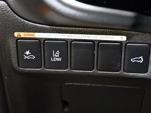 Used 2020 Mitsubishi Outlander SEL AWD/4WD image 34