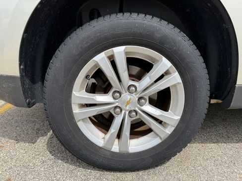 Used 2014 Chevrolet Equinox LT w/ Driver Convenience Package FWD image 9