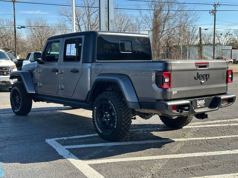 Used 2025 Jeep Gladiator Willys image 8