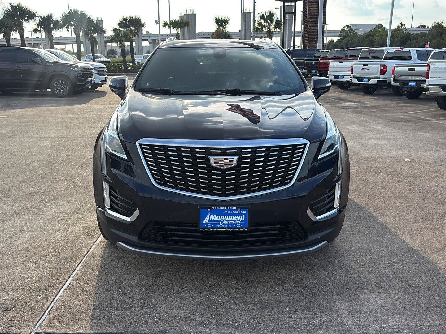 Used 2022 Cadillac XT5 Premium Luxury FWD image 2