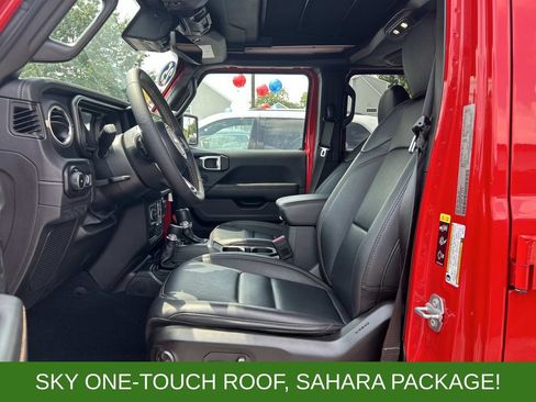 Used 2025 Jeep Wrangler Unlimited Sahara w/ Safety Group AWD/4WD image 15