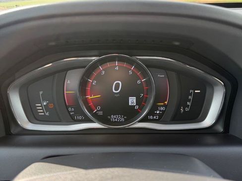 Used 2017 Volvo XC60 T5 Inscription AWD/4WD image 10