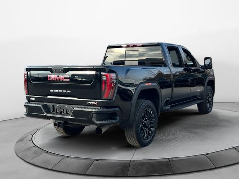 Used 2024 GMC Sierra 2500 AT4 w/ AT4 Premium Plus Package image 7