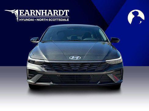 New 2025 Hyundai Elantra SEL image 12