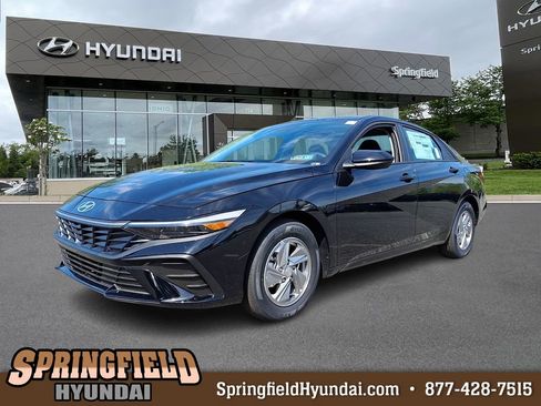 New 2026 Hyundai Elantra SE FWD image 1