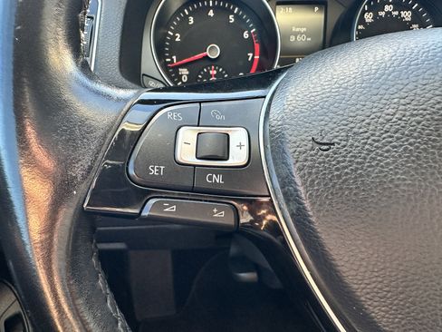 Used 2019 Volkswagen Passat 2.0T Wolfsburg image 14