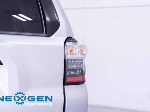 Used 2019 Toyota 4Runner TRD Off-Road Premium image 53