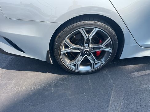 Used 2018 Kia Stinger GT2 AWD/4WD image 12
