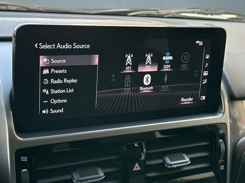 Used 2022 Lexus GX 460 Premium w/ Accessory Package AWD/4WD image 22