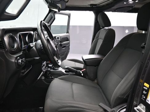 Used 2022 Jeep Wrangler Unlimited Sport image 10