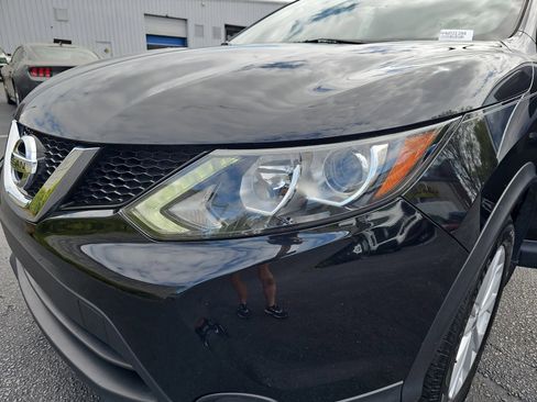 Used 2017 Nissan Rogue Sport SV image 29