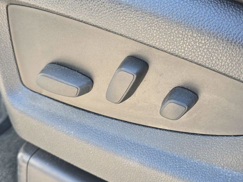 Used 2014 GMC Sierra 1500 SLT w/ SLT Crew Cab Value Package image 12