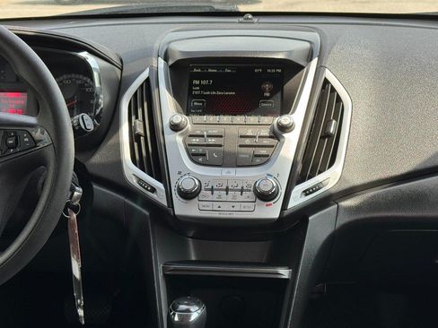 Used 2017 GMC Terrain SLE FWD image 17