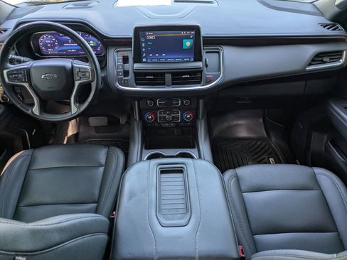 Used 2023 Chevrolet Suburban Z71 w/ Luxury Package AWD/4WD image 16