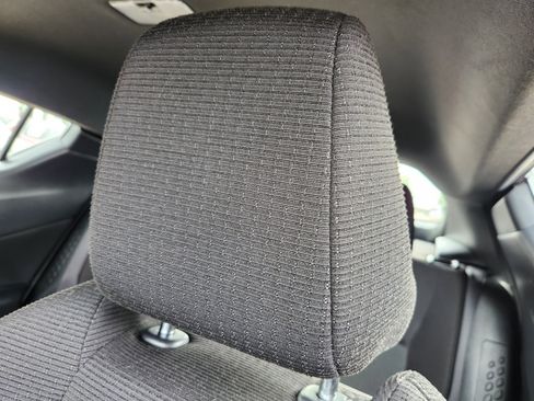 Used 2019 Toyota C-HR XLE FWD image 28