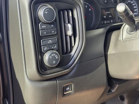 Used 2021 Chevrolet Silverado 1500 Custom Trail Boss image 24