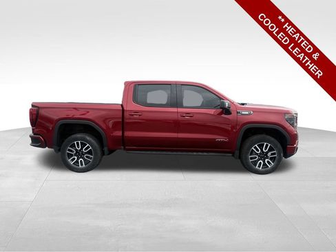 Used 2024 GMC Sierra 1500 AT4 w/ AT4 Premium Package AWD/4WD image 8