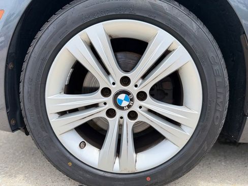 Used 2018 BMW 330i xDrive Sedan w/ Convenience Package AWD/4WD image 9