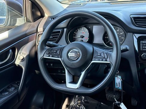 Used 2021 Nissan Rogue Sport S FWD image 17