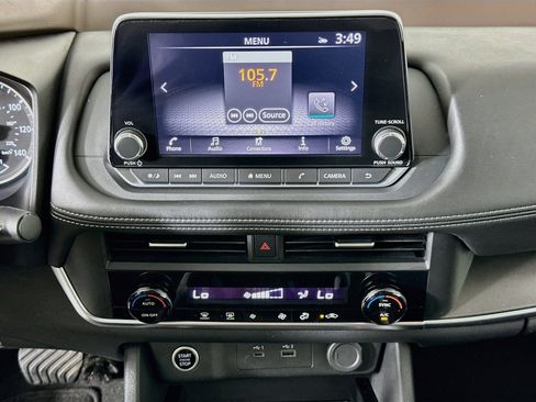 Used 2023 Nissan Rogue SV FWD image 23